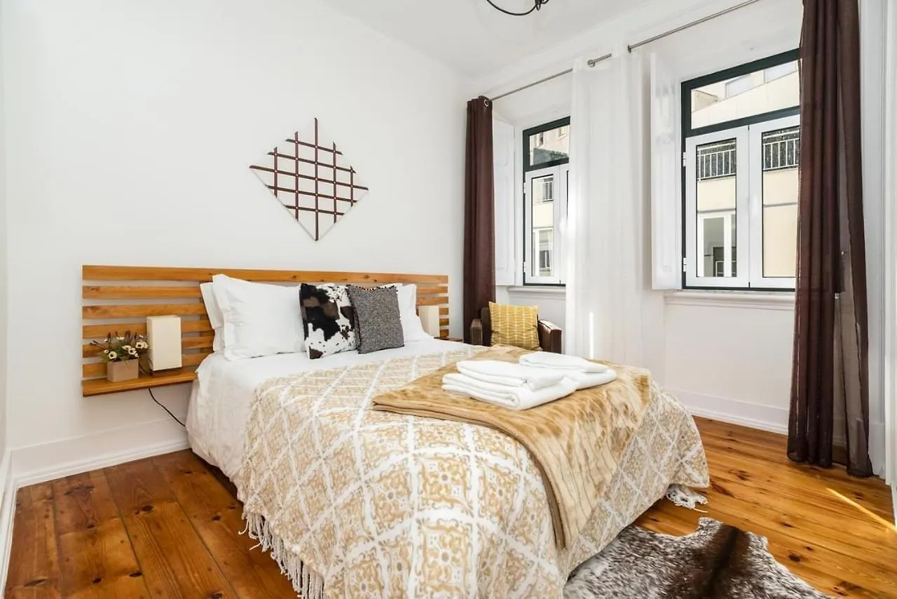 Rustic M2 R1 - Amazing Double Room With Shared Bathroom Lisboa